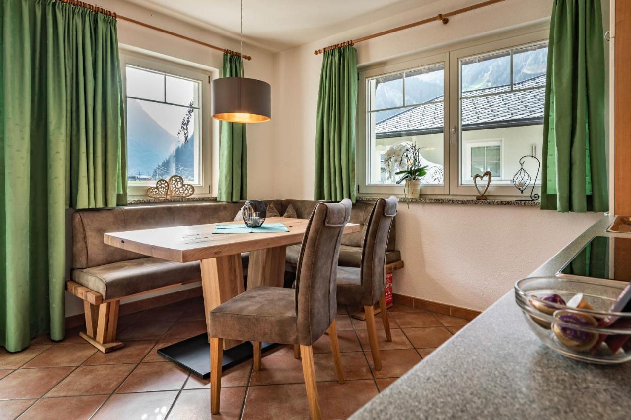 Gaestehaus Wiesengrund & Apart Sporer Mayrhofen Zewnętrze zdjęcie